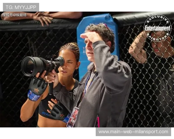 MMA地面与站立技融合成新潮流