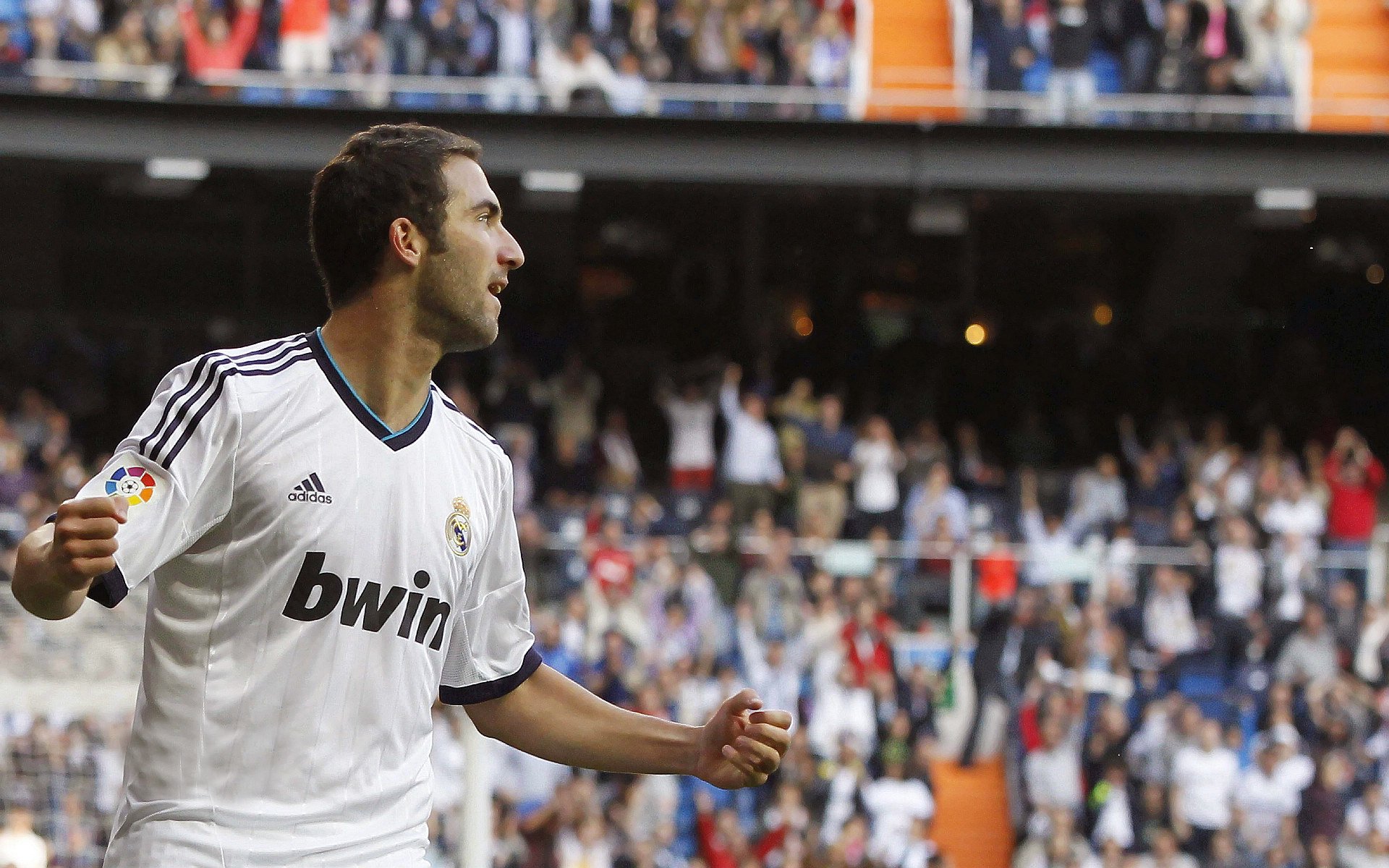 米兰官网-FIFPRO年度最佳11人：亚马尔当选票王，大巴黎占5席，贝林厄姆引热议，flfa年度最佳阵容